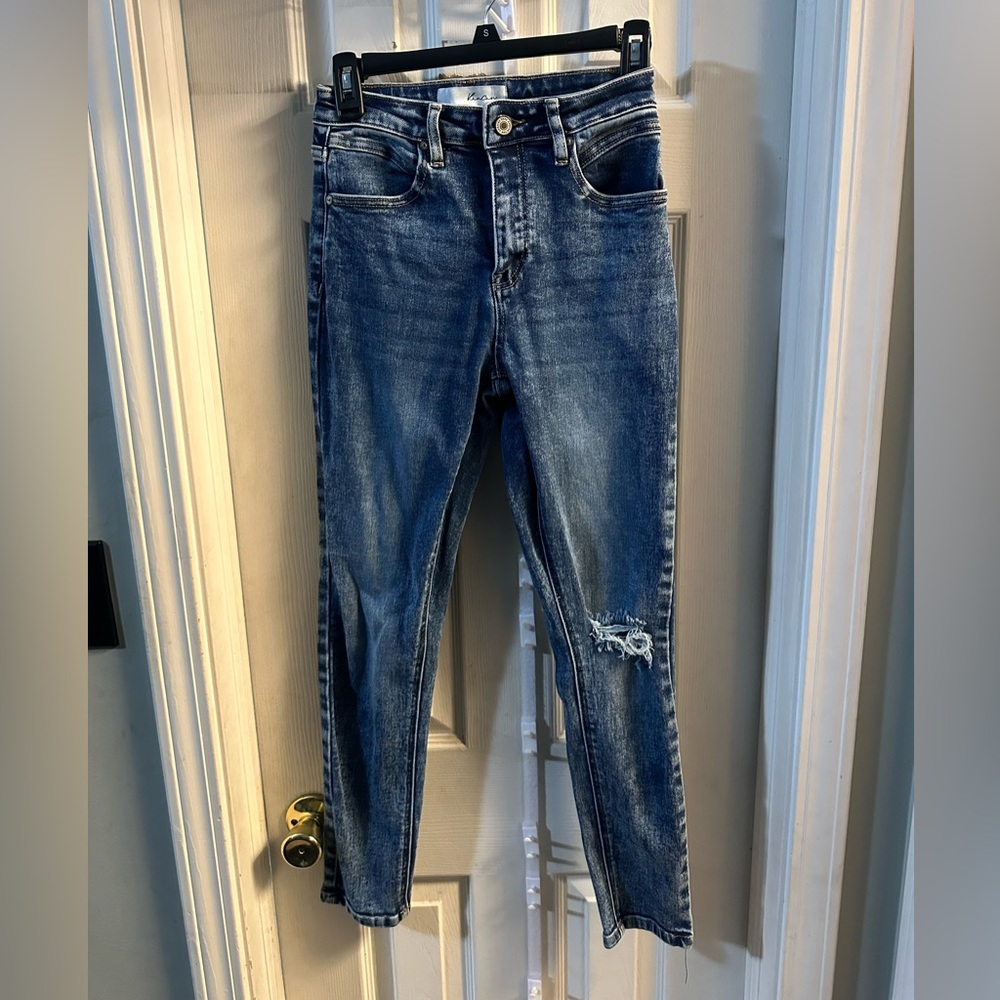 KanCan Distressed Blue Ankle Jeans